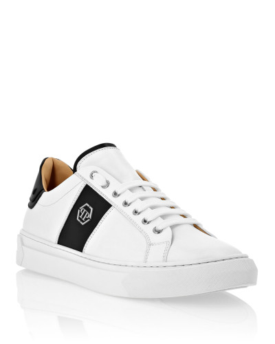 Leather Lo-Top Sneakers Hexagon