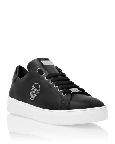 Nappa Leather Lo-Top Sneakers Skull
