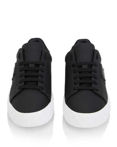 Nappa Leather Low-Top Sneakers Placca