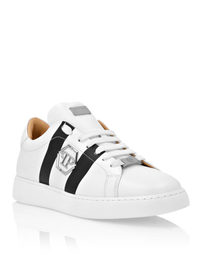 Leather Lo-Top Sneakers Hexagon