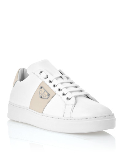 Lo-Top Sneakers Triangle Plein