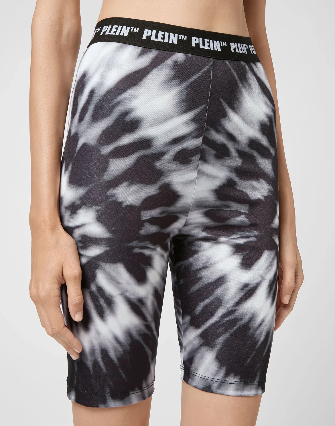 Short Trousers Tie dye, цвет: Черный