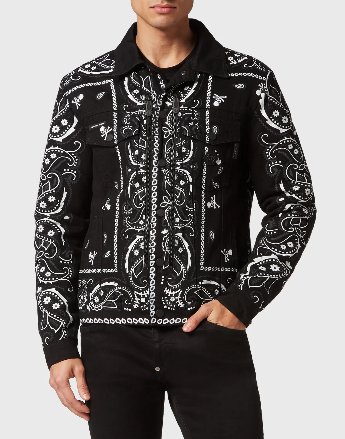 Embroidered Denim Jacket Paisley Bandana, цвет: Черный