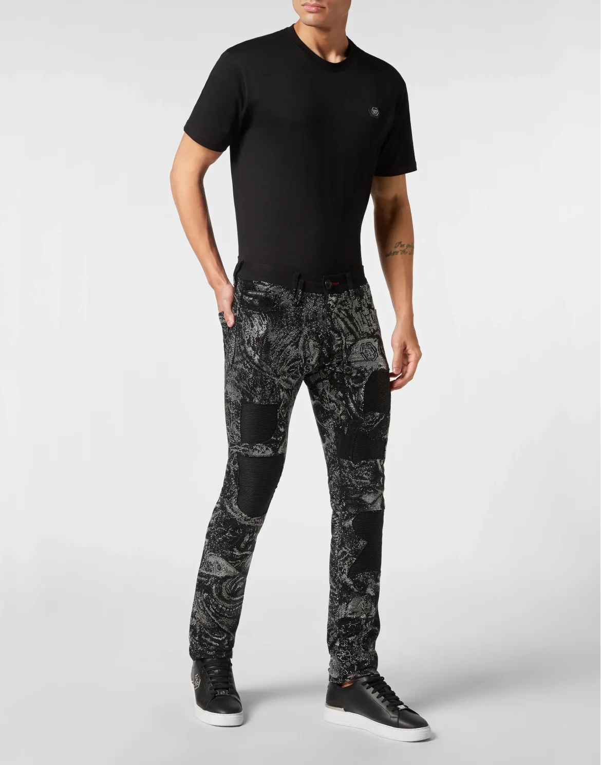 Denim Trousers Rock Star Fit with Crystals Tattoo, цвет: Черный