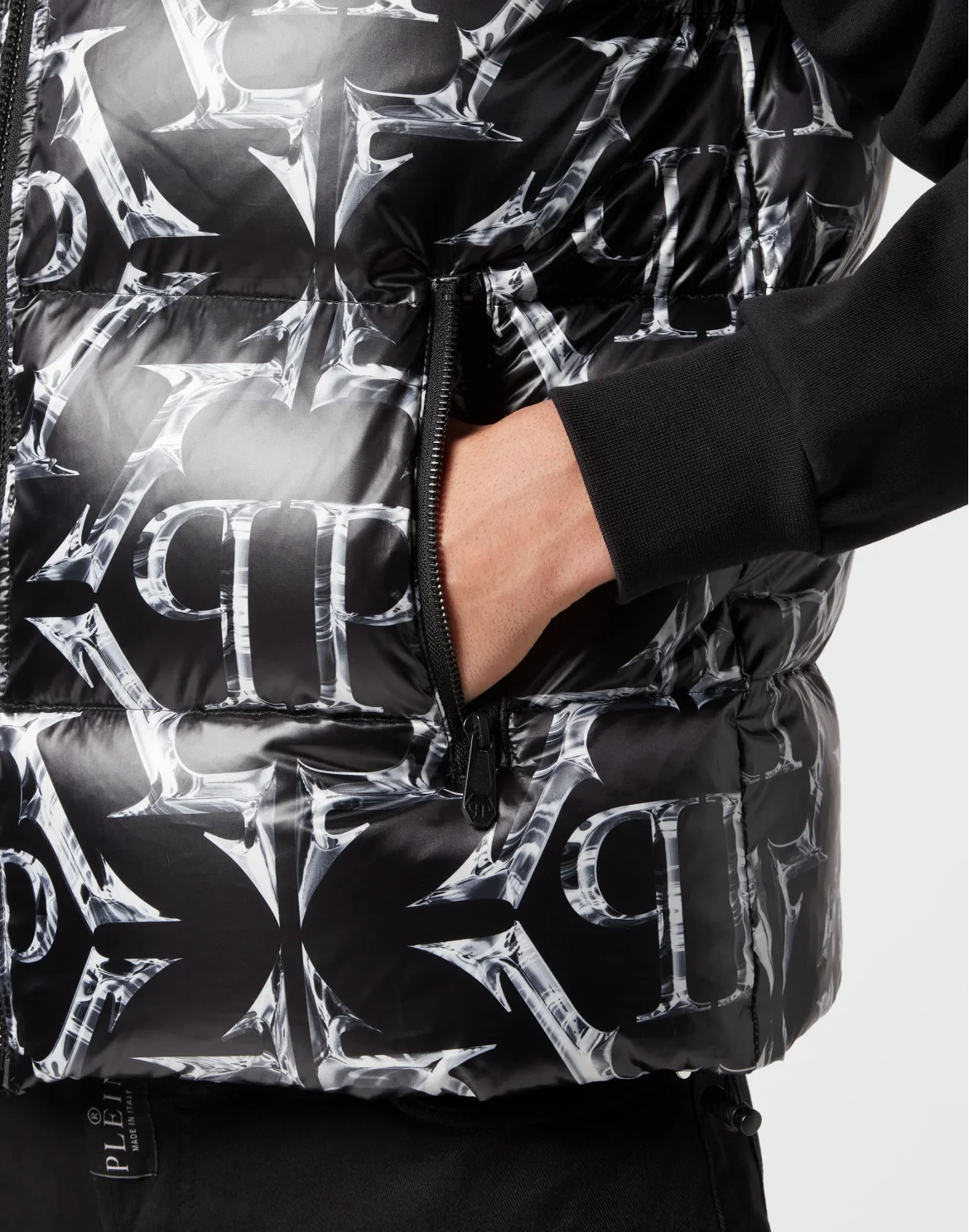 Nylon Puffer Vest Chrome, цвет: Черный