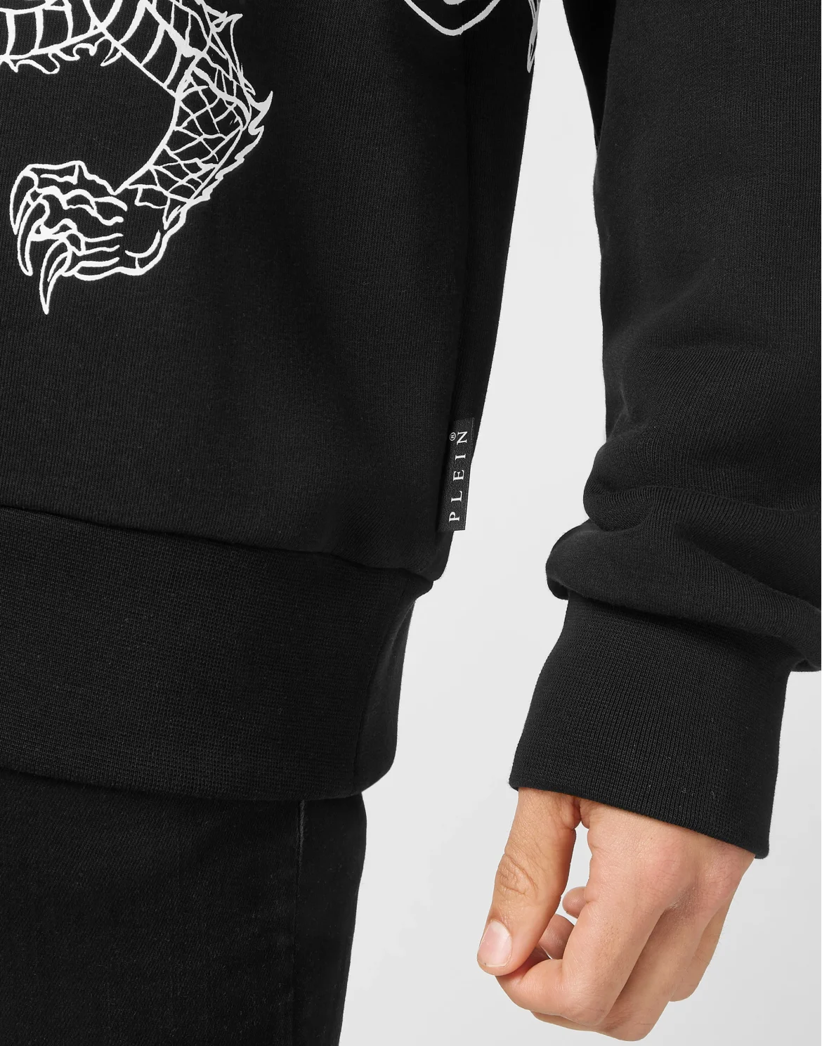 Sweatshirt Long-Sleeve Dragon, цвет: Черный