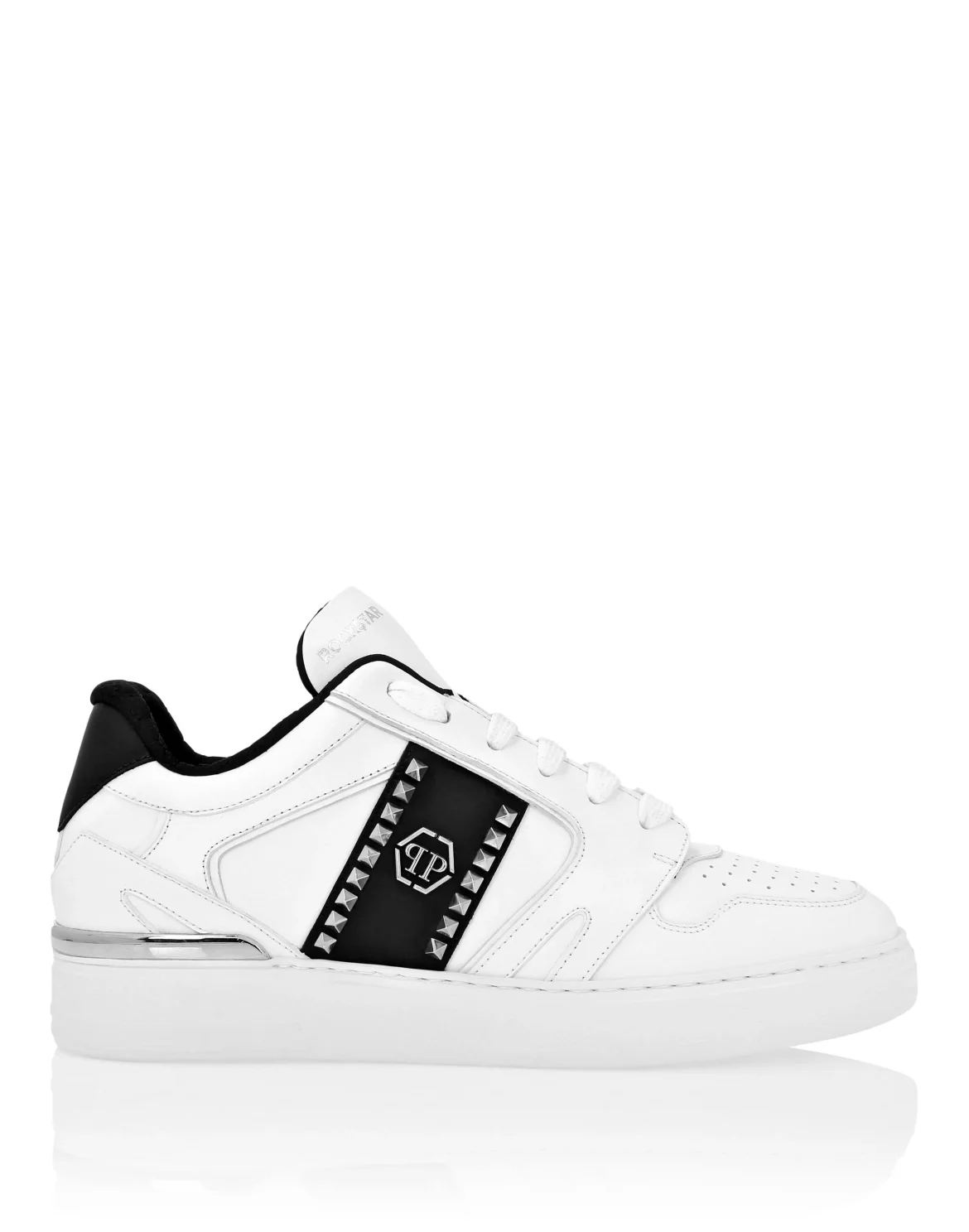 Nappa Leather Lo-Top Sneakers Studs, цвет: Белый