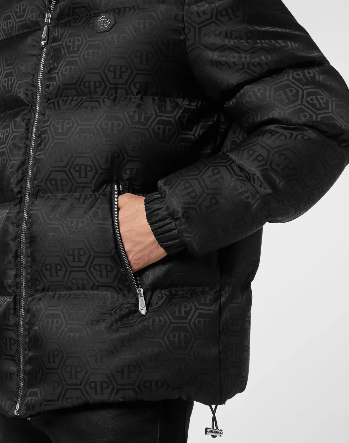 Short Nylon Puffer Jacket Monogram, цвет: Черный