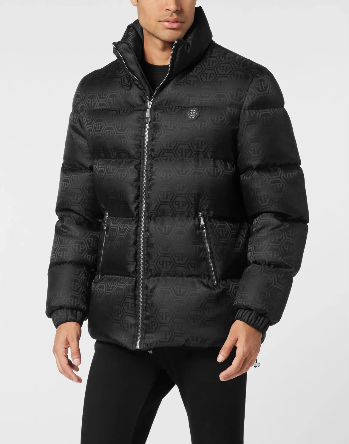 Short Nylon Puffer Jacket Monogram, цвет: Черный