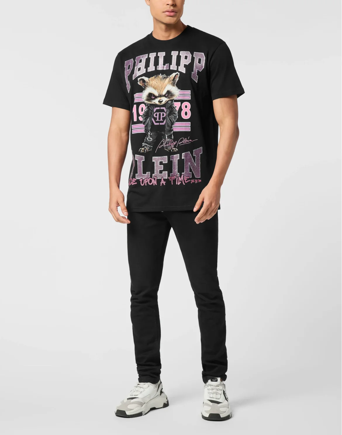 Round Neck T-Shirt College Raccoon Stones, цвет: Черный
