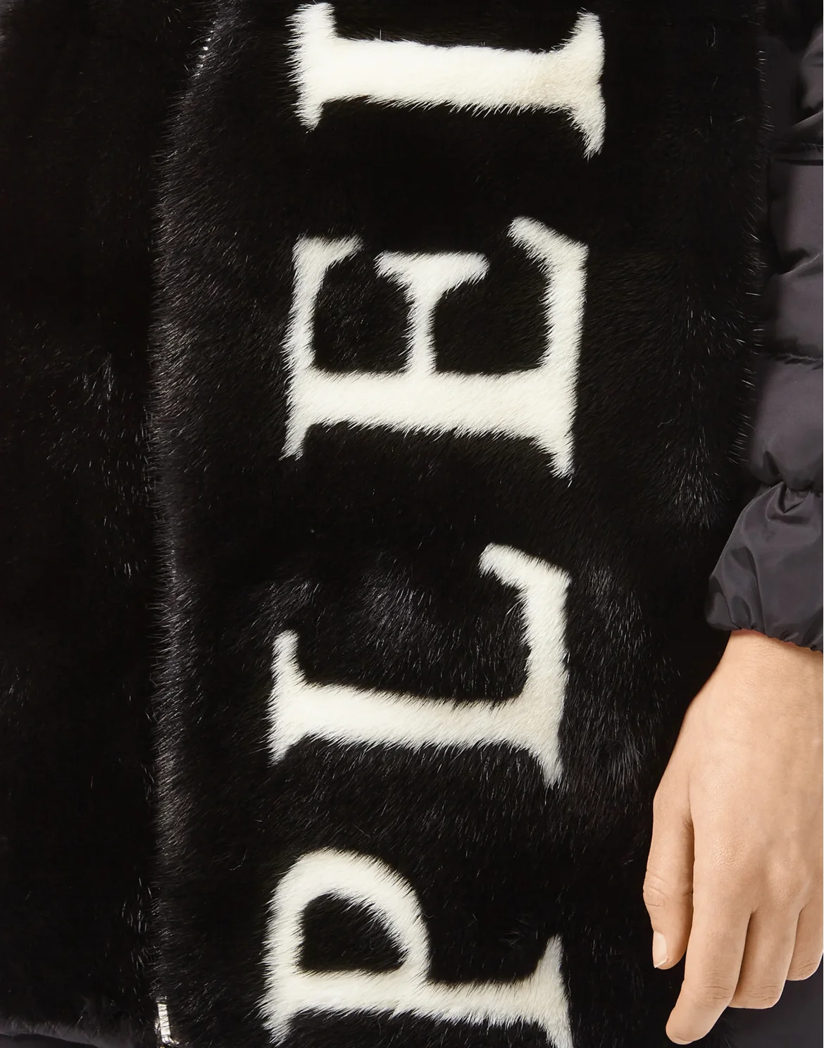 Fur Jacket "Signature", цвет: Черный
