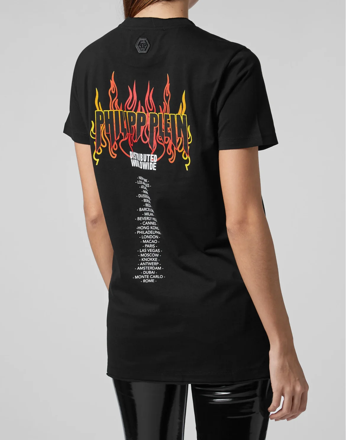 T-shirt Gold Cut Round Neck Flame, цвет: Черный