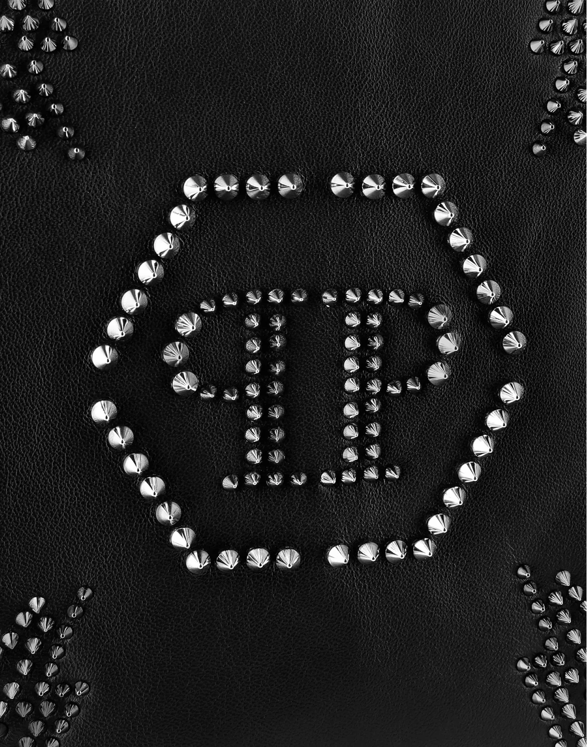 Leather Hobo Bag studs Monogram, цвет: Черный