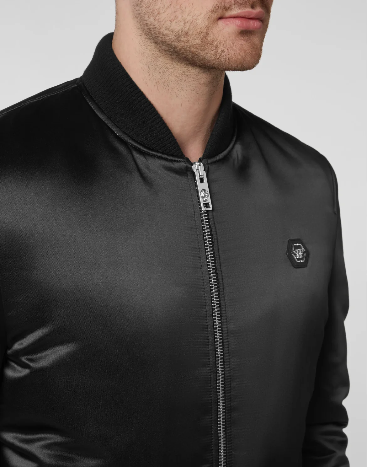Satin Bomber Skull, цвет: Черный