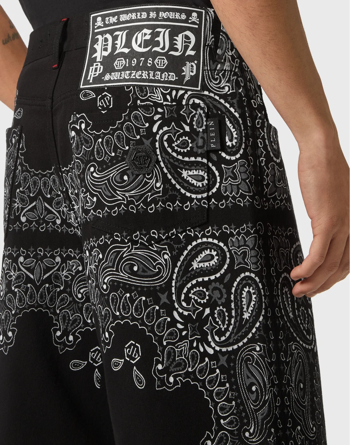 Denim Shorts Paisley Bandana, цвет: Черный