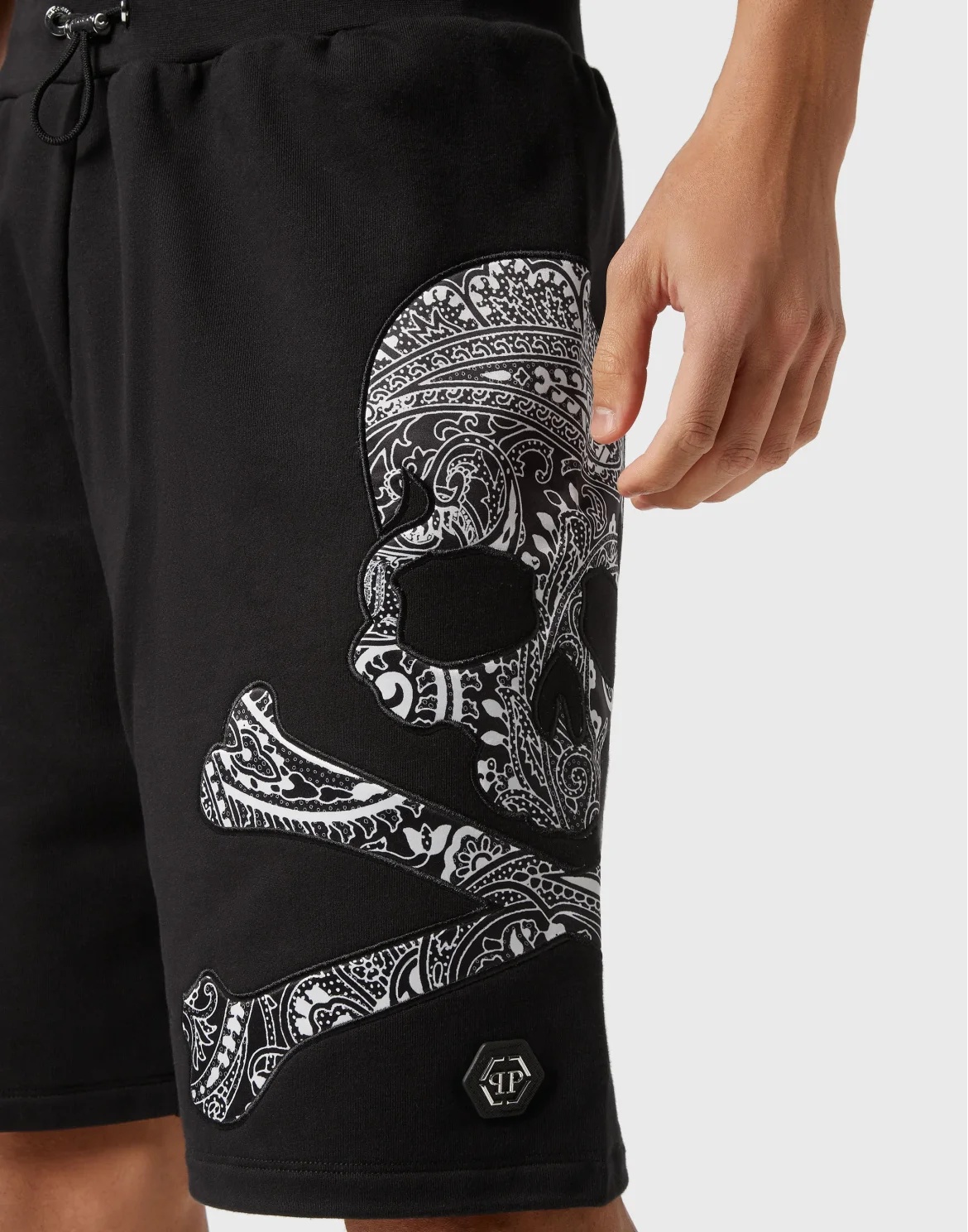 Satin Jogging Shorts Paisley Gothic Plein, цвет: Черный