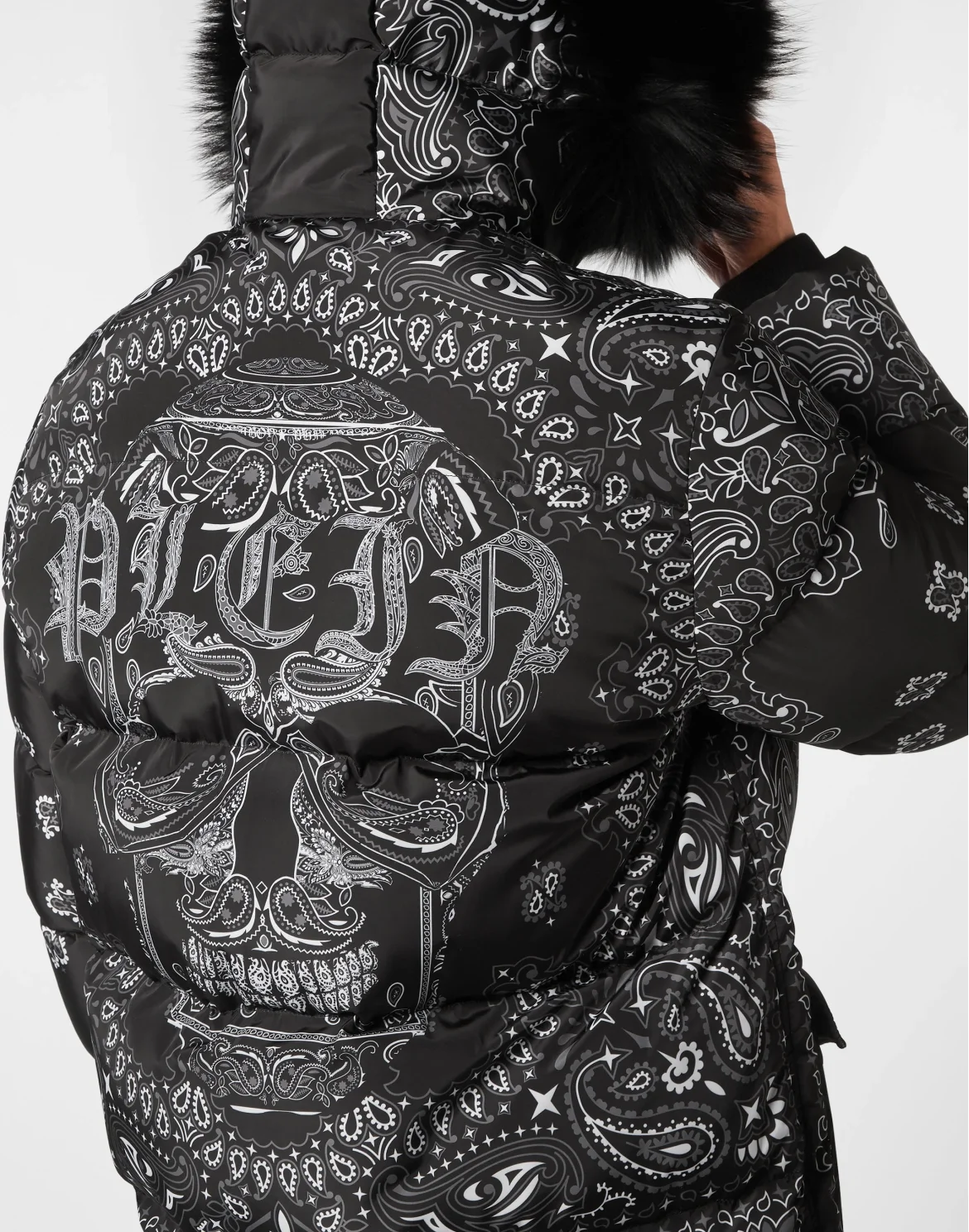 Nylon and Fur Parka Paisley Bandana, цвет: Черный