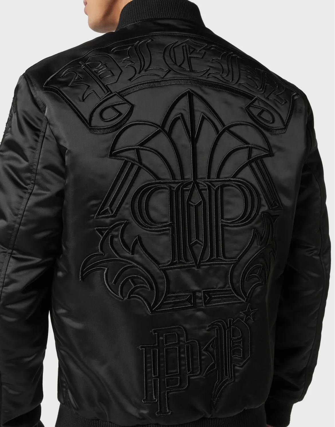 Satin Bomber Gothic Banner, цвет: Черный