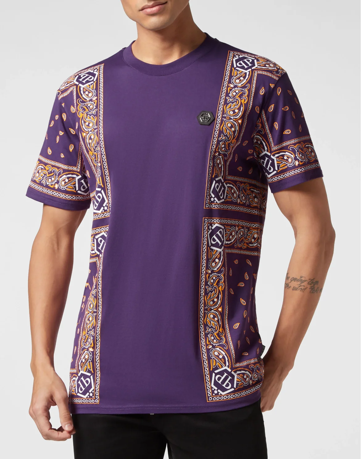 T-shirt Round Neck SS Paisley Bandana, цвет: Фиолетовый