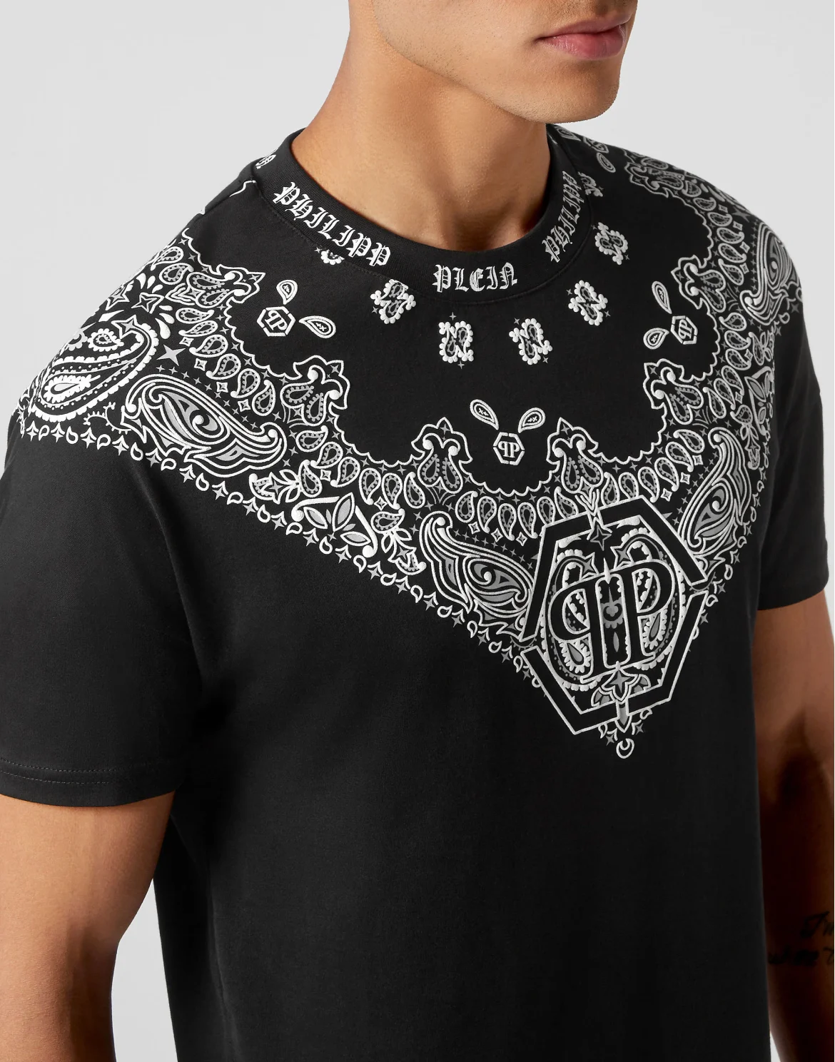T-shirt Round Neck SS Paisley Bandana, цвет: Черный