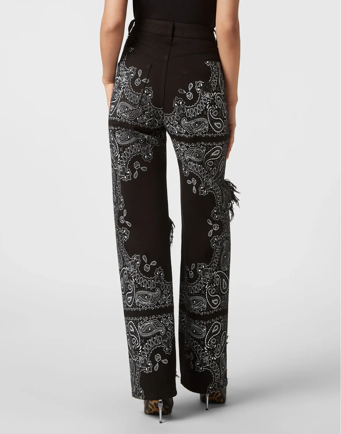 Denim Trousers Palace Fit Paisley Skull, цвет: Черный