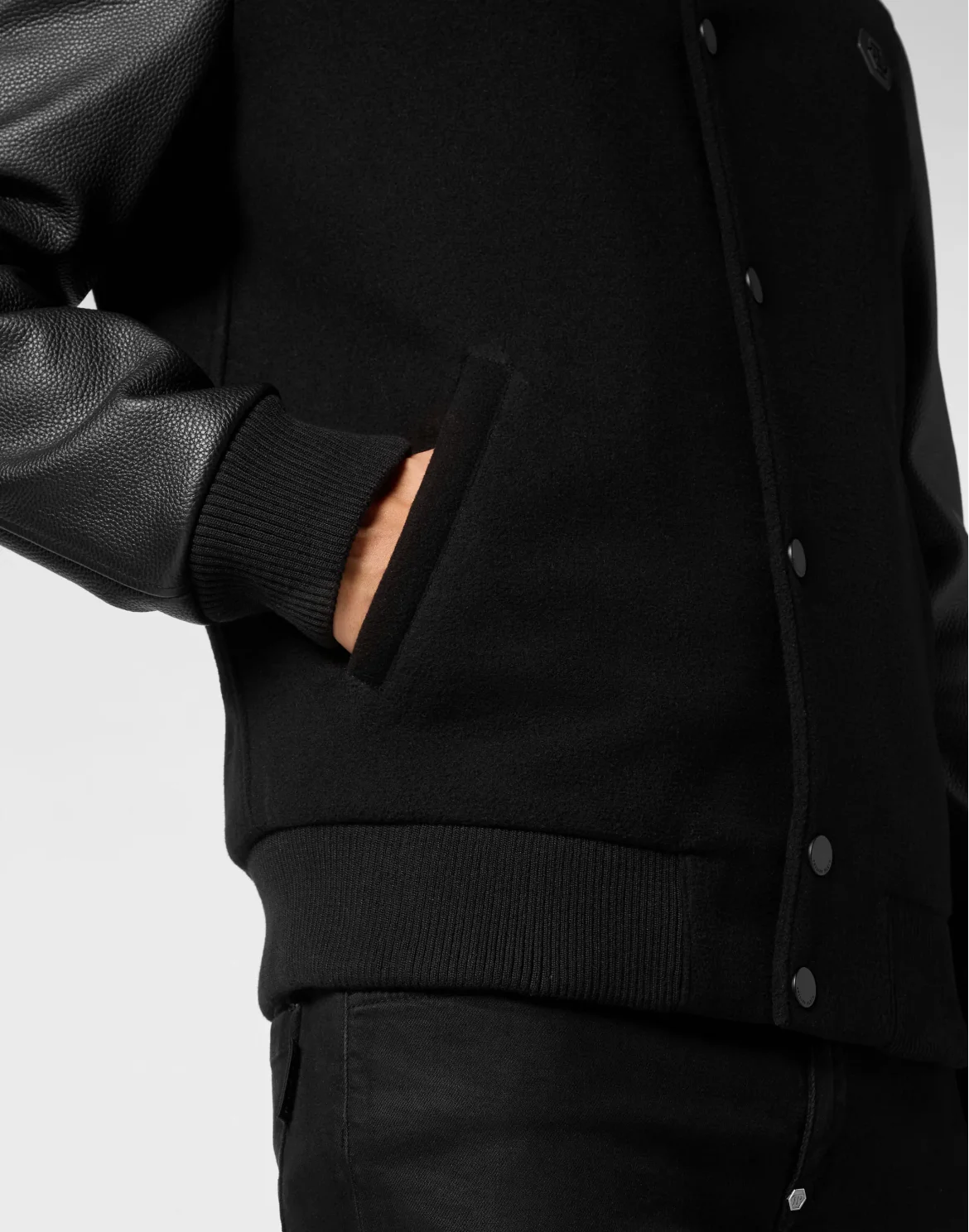 Hoodie Sweatjacket with Leather Sleeves, цвет: Черный