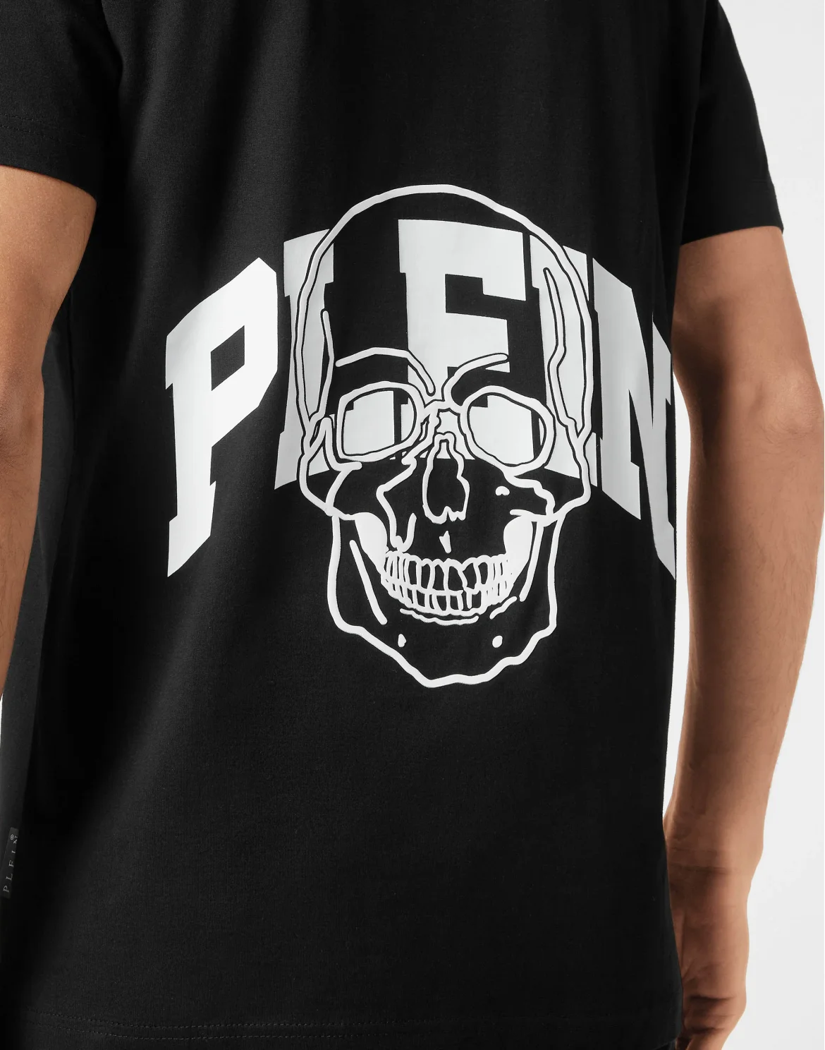 T-shirt V-Neck SS Tattoo, цвет: Черный