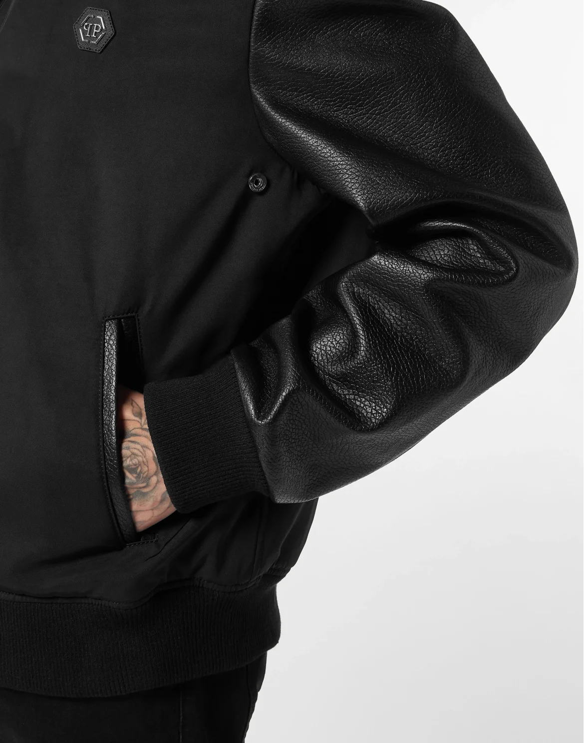 Nylon & Leather Varsity Bomber Hooded Jacket, цвет: Черный