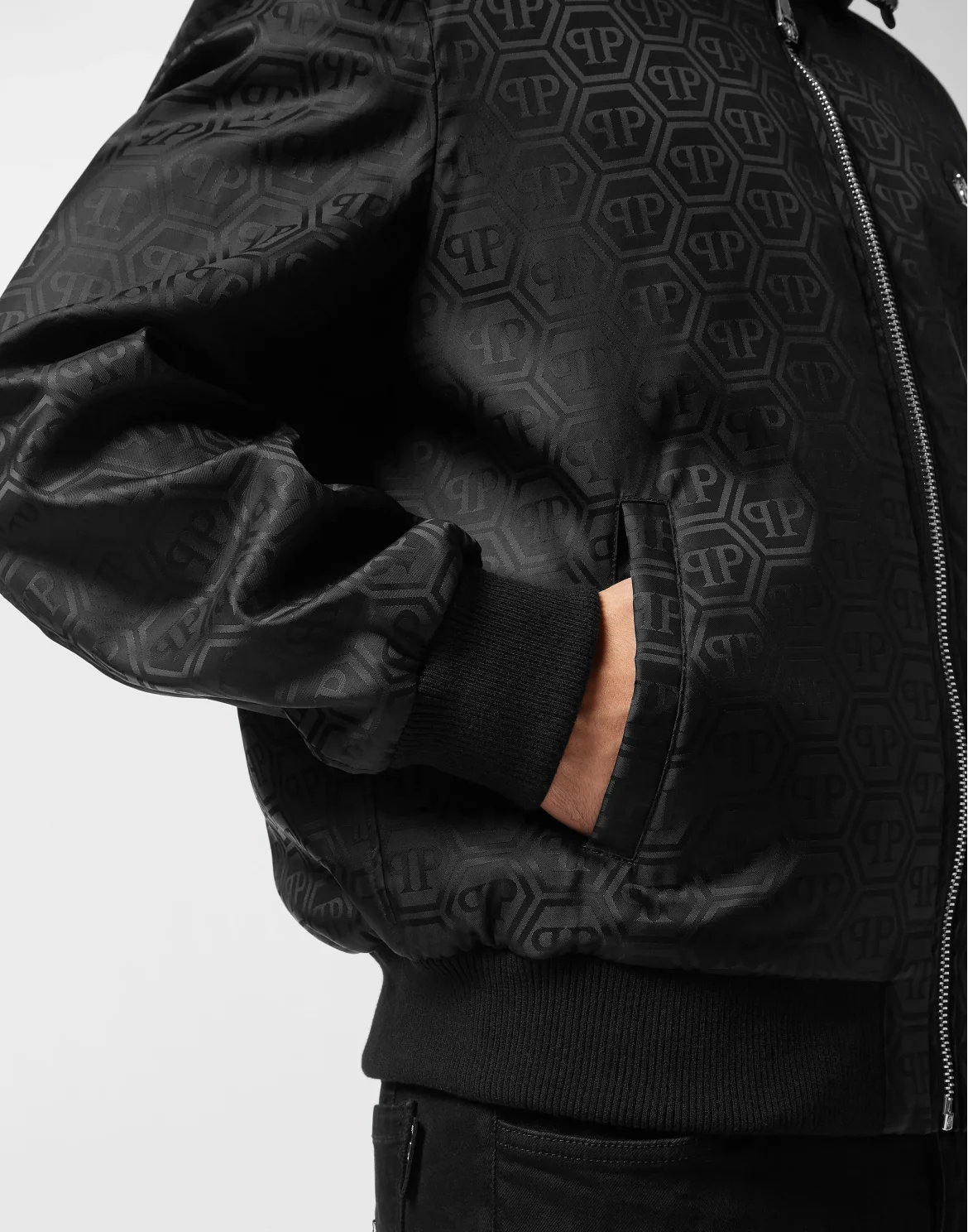 Nylon Hooded Bomber, цвет: Черный