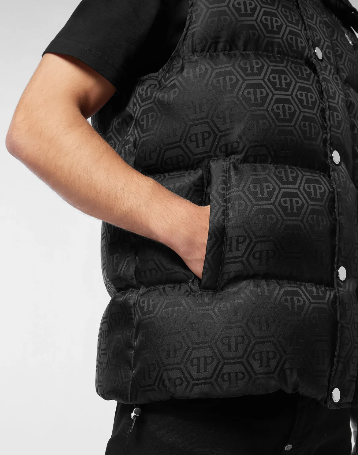 Nylon Down Vest Monogram, цвет: Черный