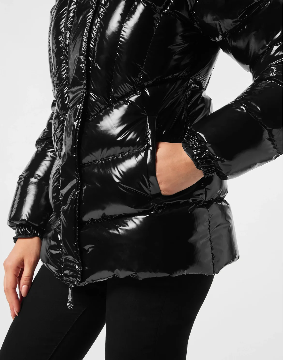 Nylon Medium Down Jacket Multicutting, цвет: Черный