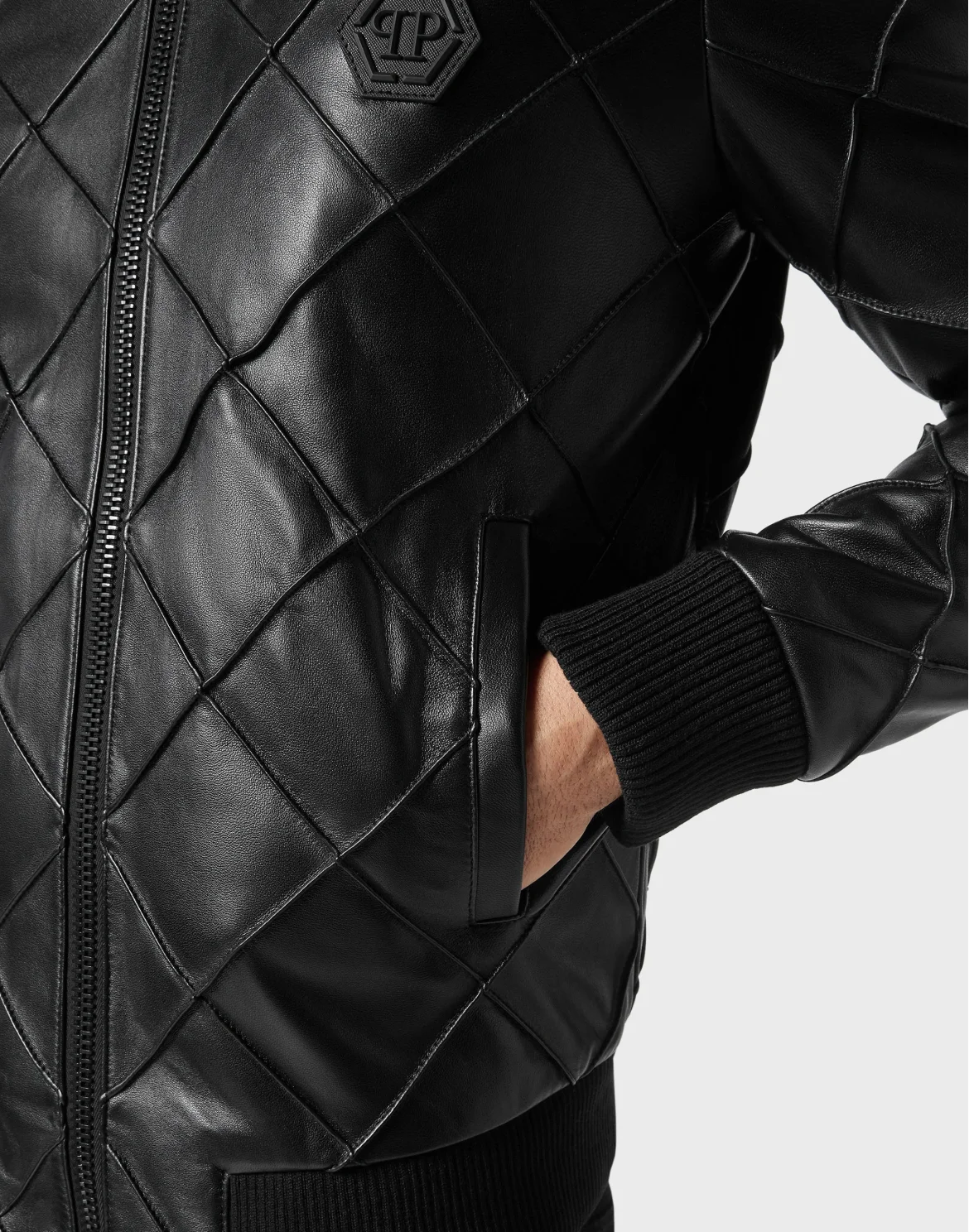 Leather Bomber Statement, цвет: Черный
