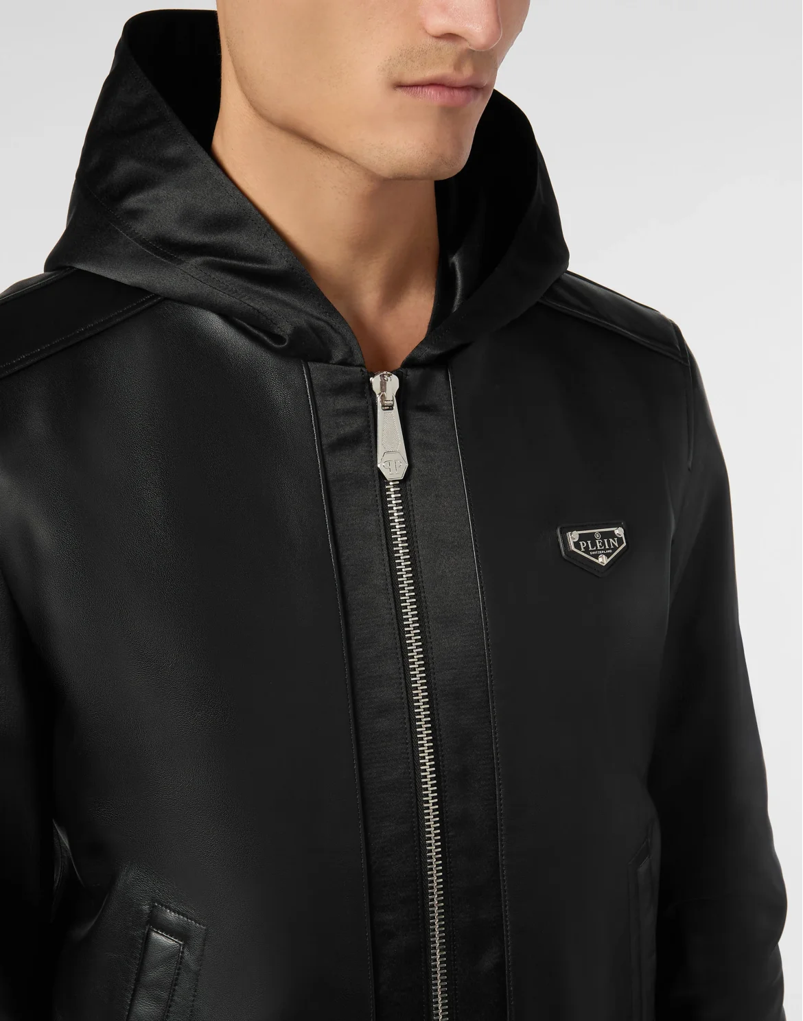 Nappa Leather Hooded Bomber Jacket, цвет: Черный