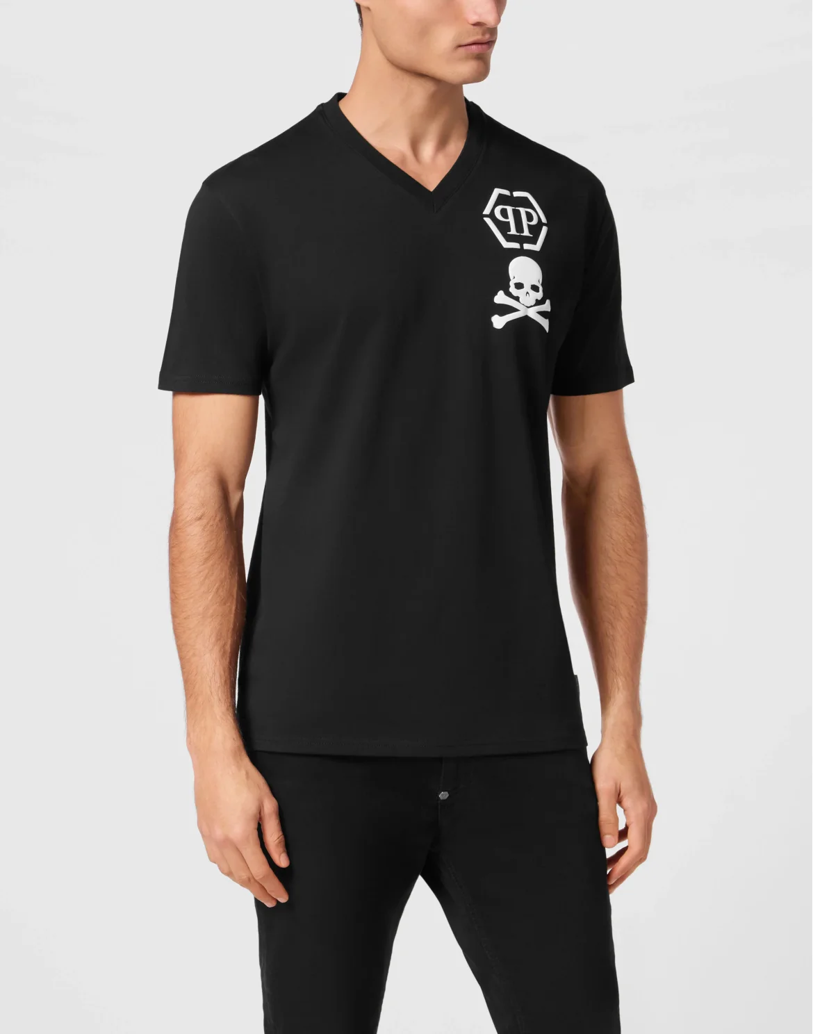 V-Neck T-Shirt Logo Skull, цвет: Черный