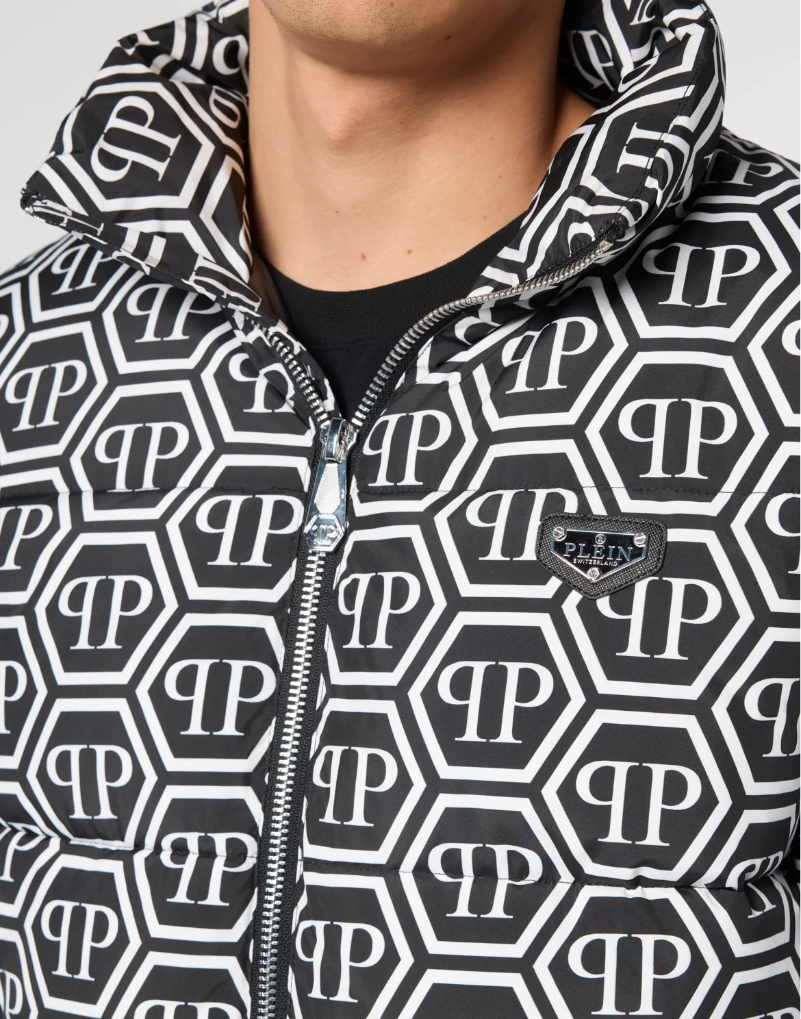 Nylon Puffer Jacket Monogram, цвет: Черный