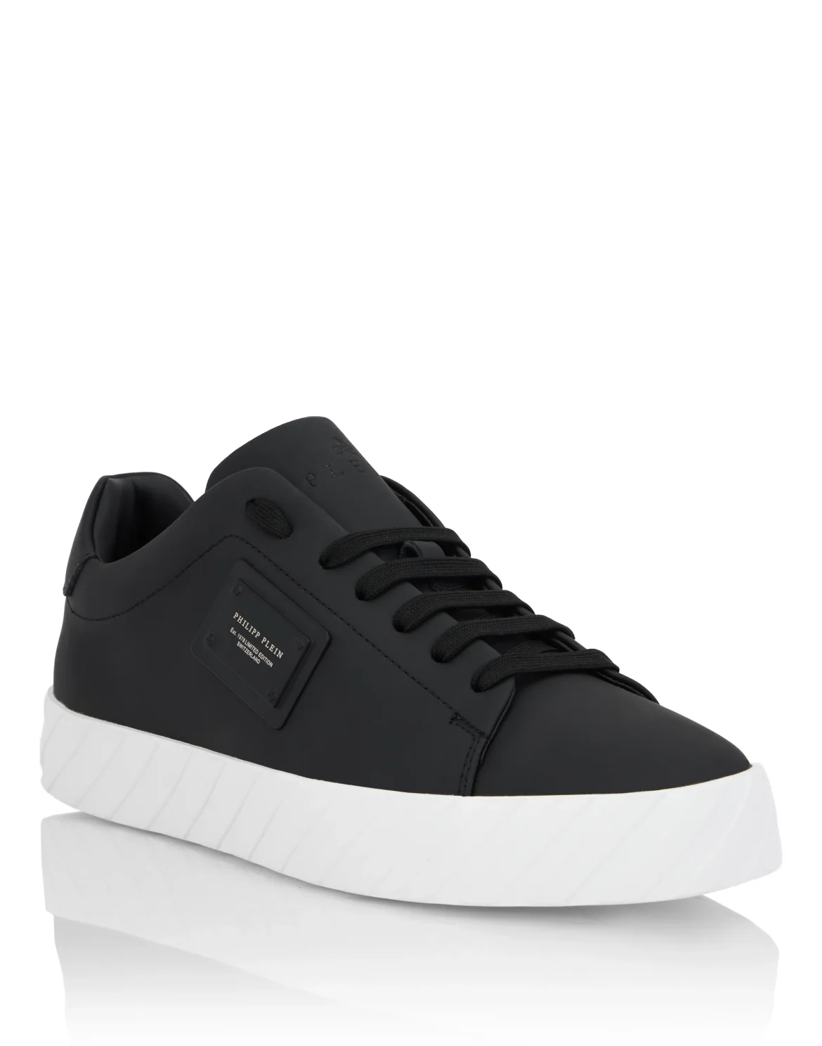 Nappa Leather Low-Top Sneakers Placca, цвет: Черный