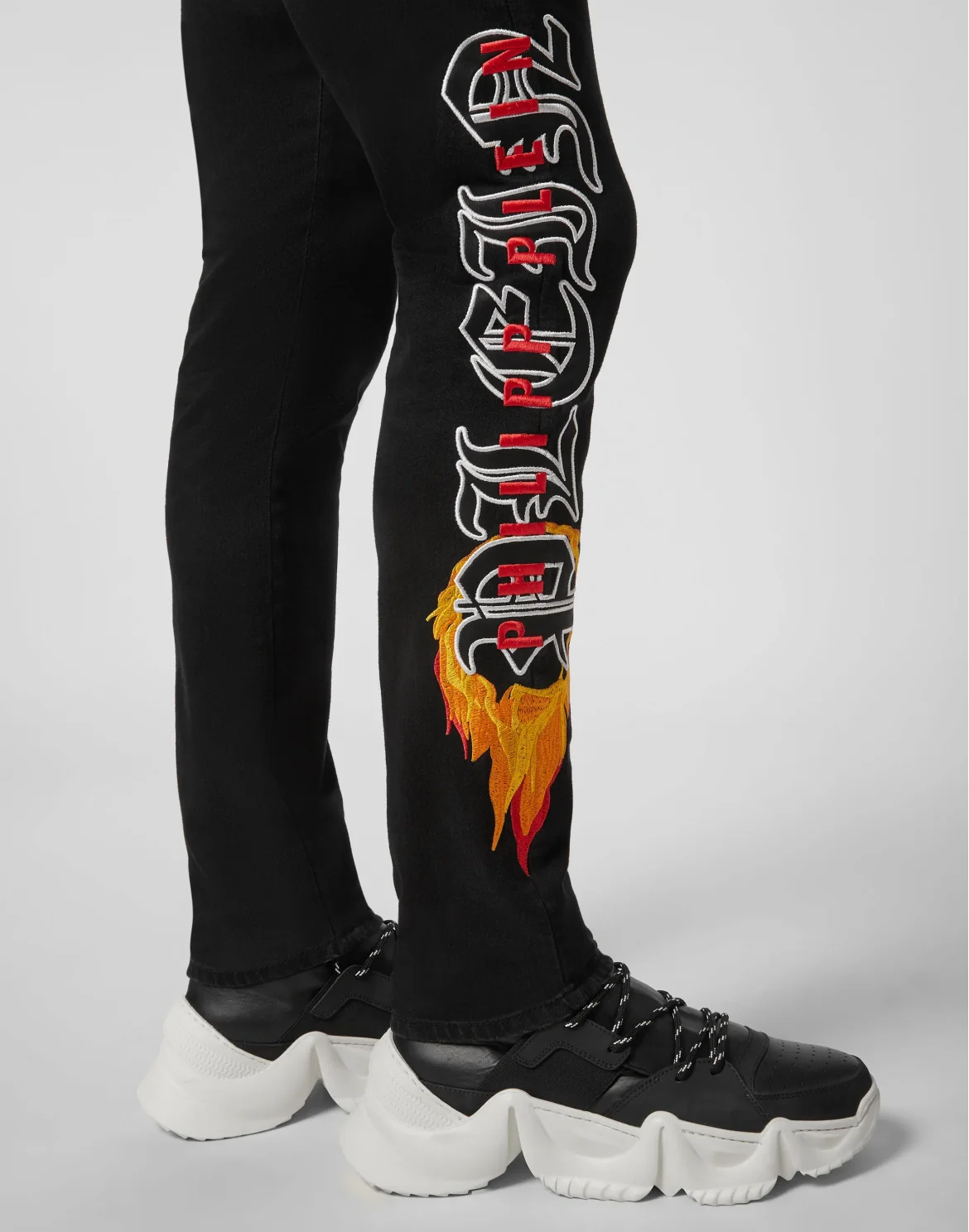 Straight Supreme Gothic Plein, цвет: Черный
