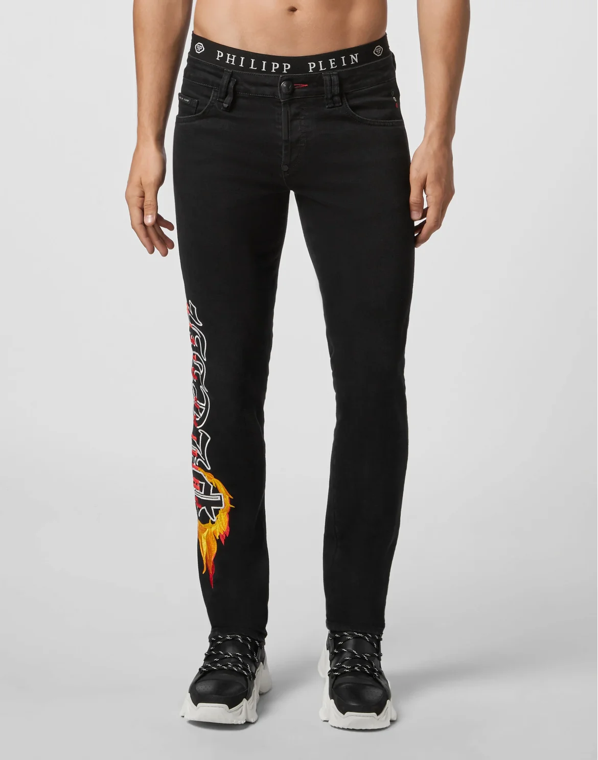 Straight Supreme Gothic Plein, цвет: Черный