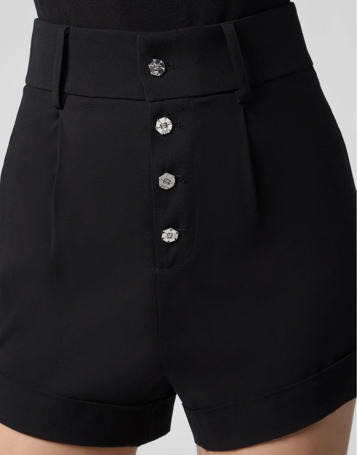 Short Trousers Studs, цвет: Черный
