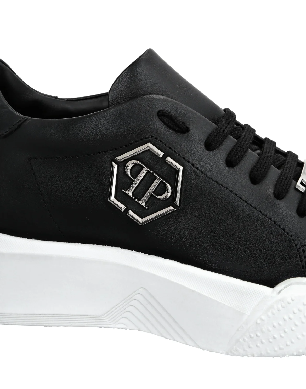 Leather Lo-Top Sneakers, цвет: Черный