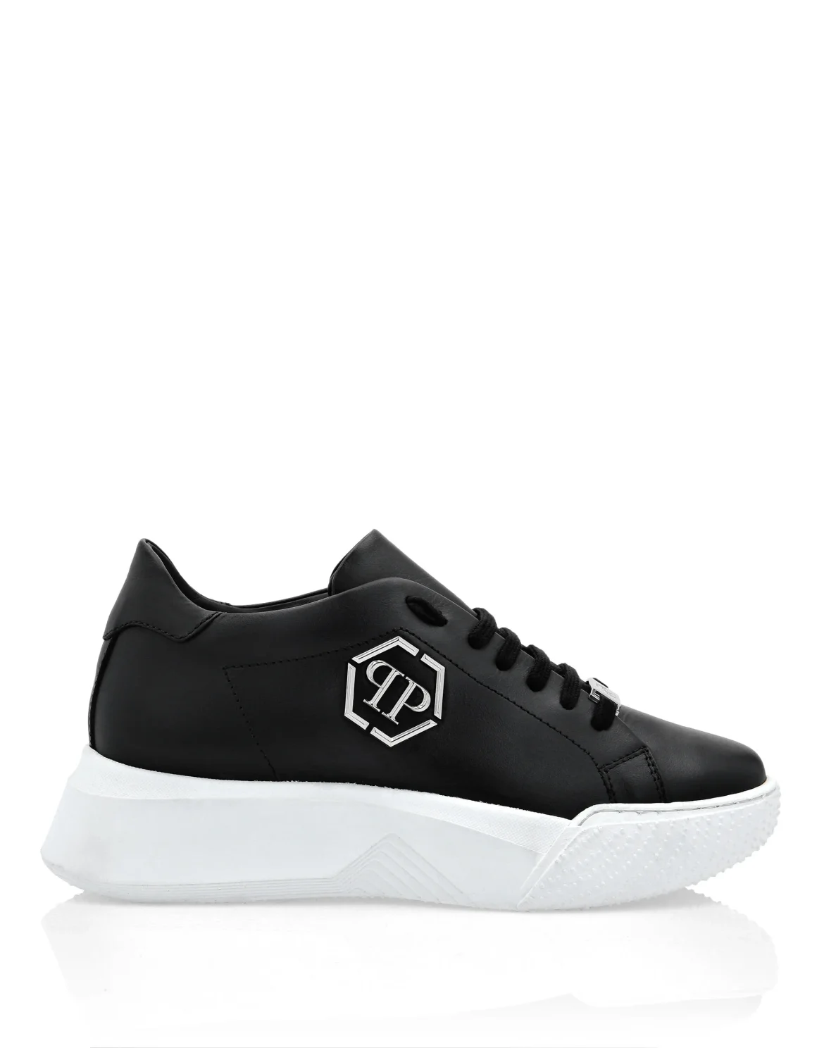 Leather Lo-Top Sneakers, цвет: Черный