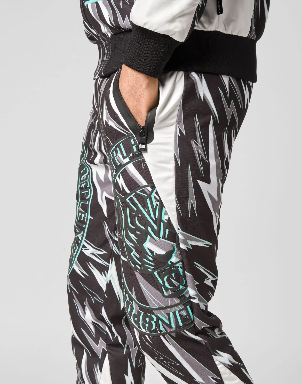 Jogging Tracksuit:Top/Trousers Tiger, цвет: Зеленый