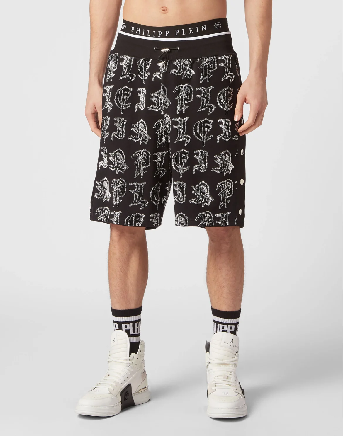 Jogging Shorts Gothic Plein, цвет: Черный