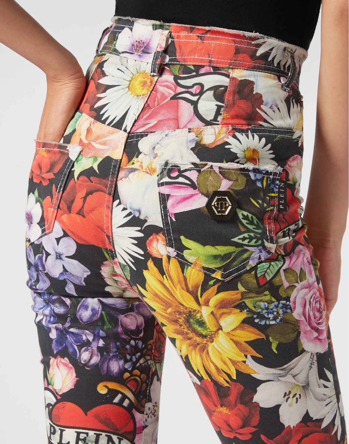 Denim Super High Waist Jeggings Love Flowers, цвет: Черный