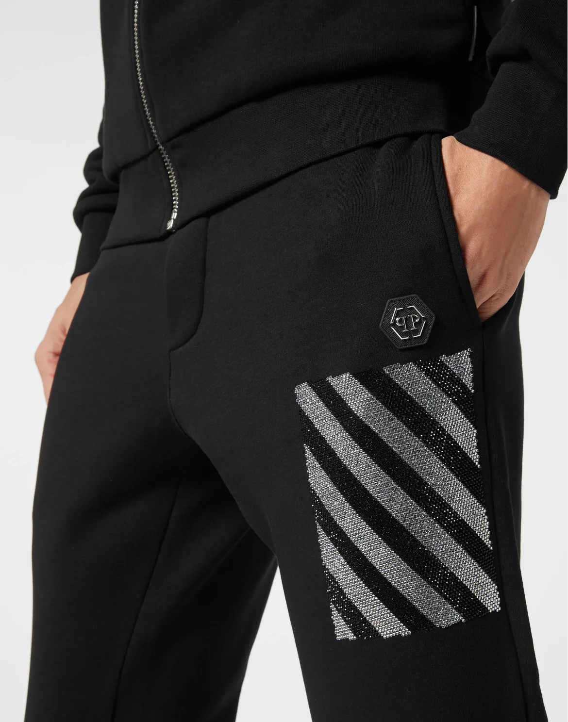 Jogging Tracksuit: Top/Trousers with Crystals Rainbow Stripes, цвет: Черный