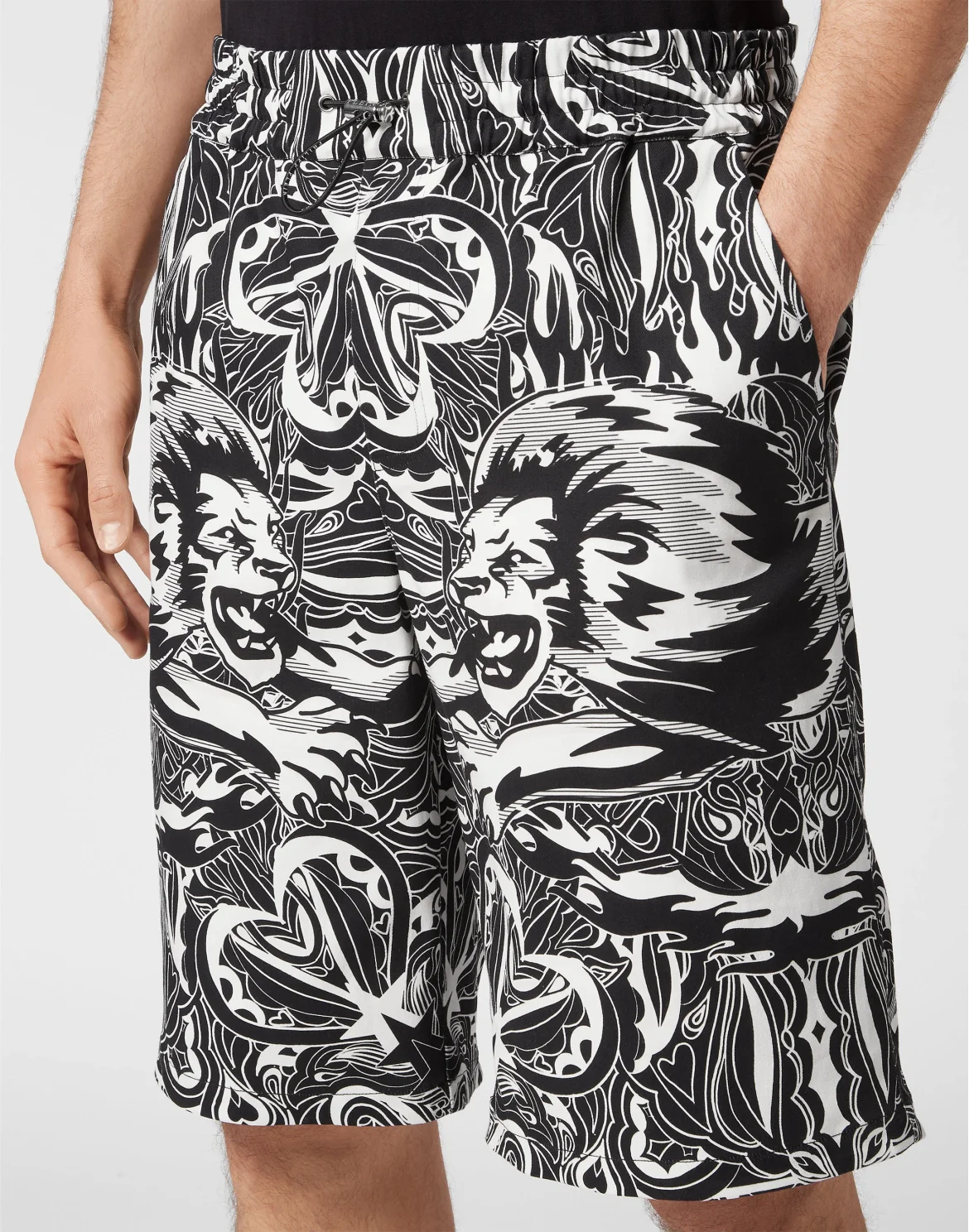 Cargo shorts Tribal Circus, цвет: Черный