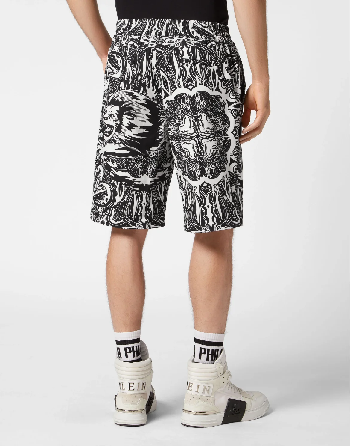 Cargo shorts Tribal Circus, цвет: Черный