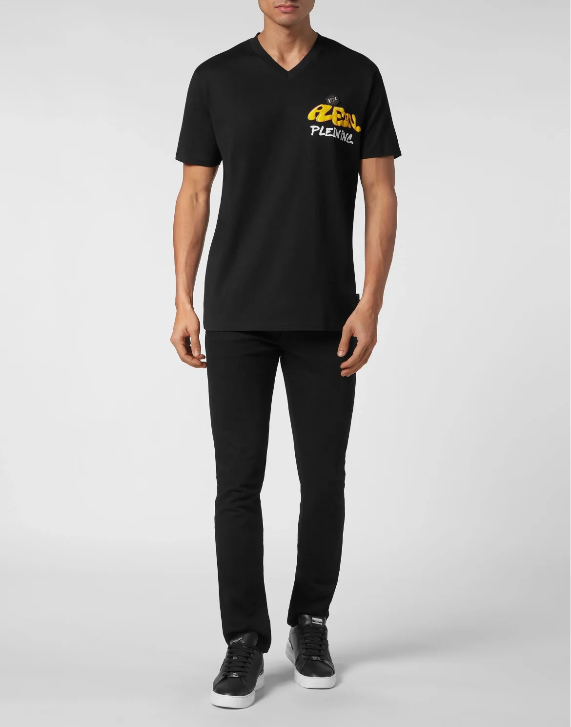T-shirt V Neck SS Bombing Graffiti, цвет: Черный