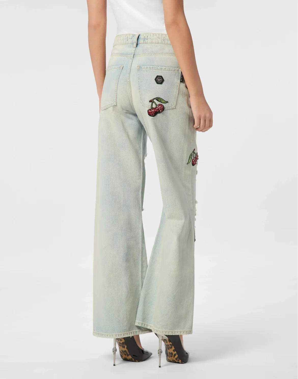 Denim Trousers Skater Fit Cherries Destroyed, цвет: Голубой