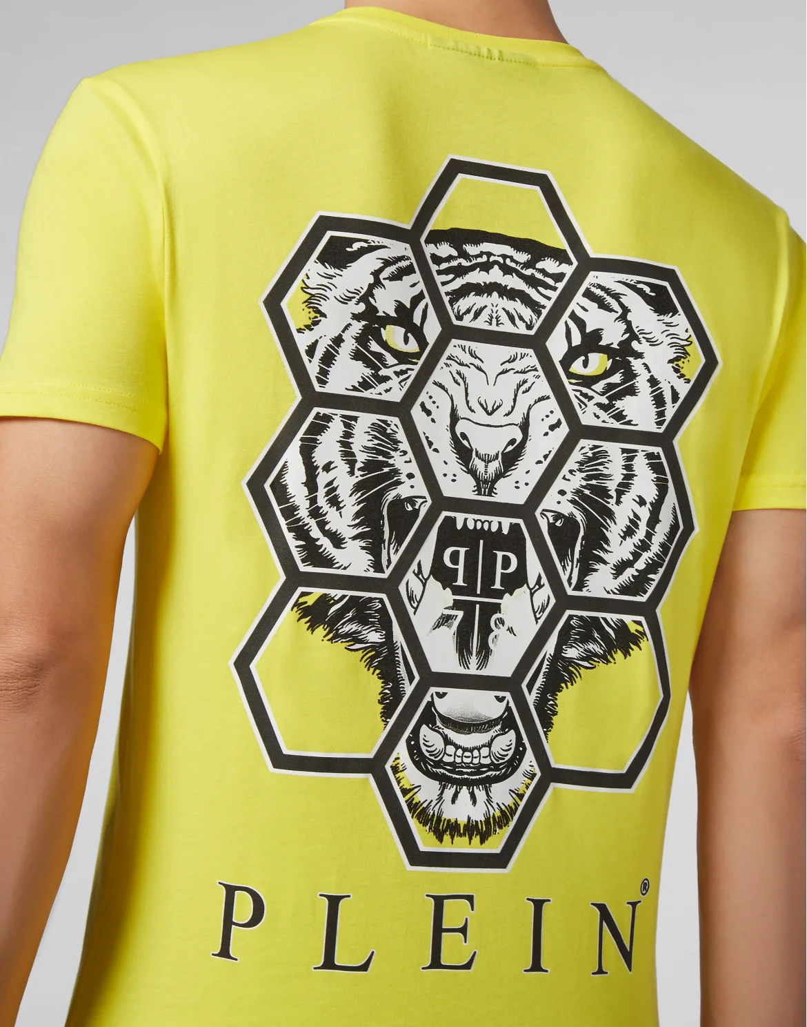 T-shirt V-Neck SS Hexagon tiger, цвет: Желтый